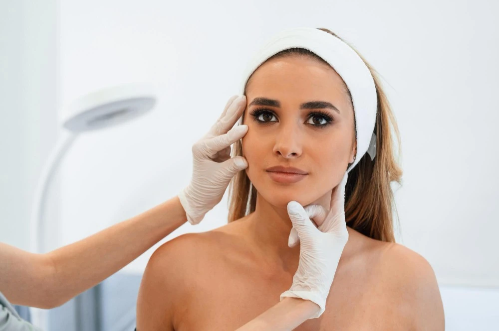 Qual a diferen&ccedil;a entre ritidoplastia e outros procedimentos faciais?