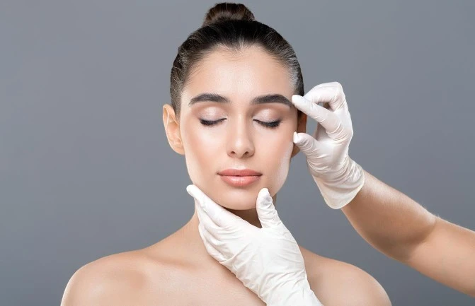 Como funciona o lifting de face?